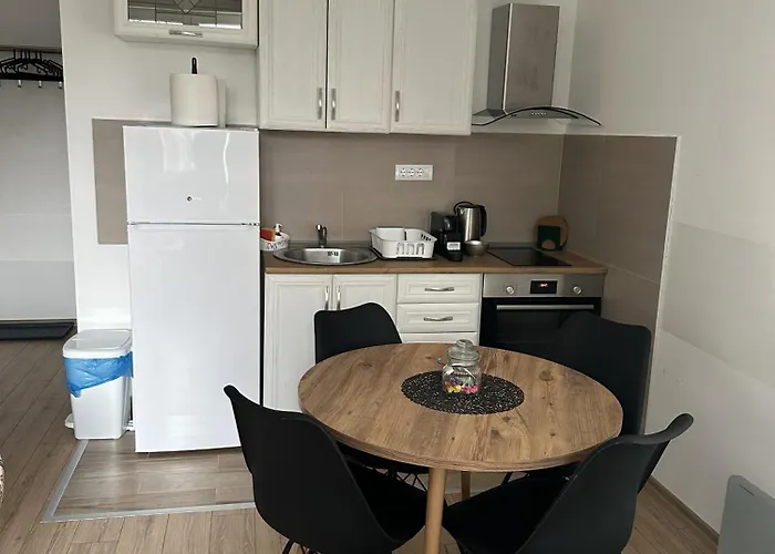 Апартаменты Dora *